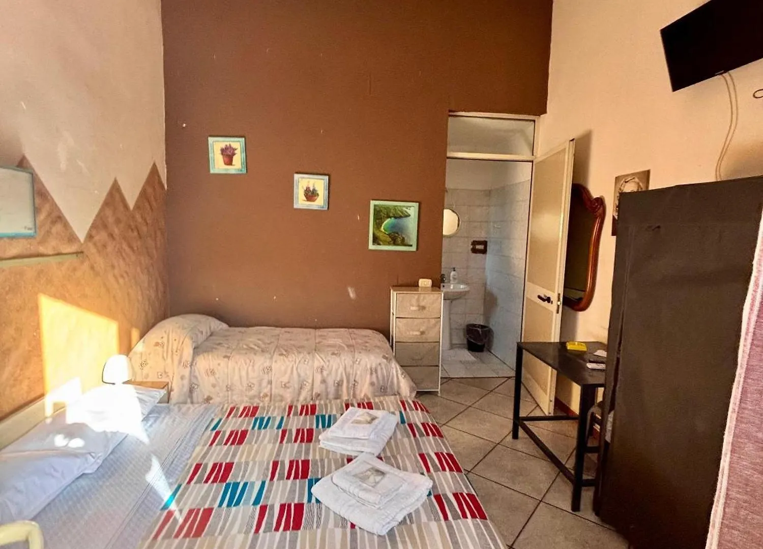 Room In Bb - Bb Minicurcu, Camere Doppie Santa Tecla Italy